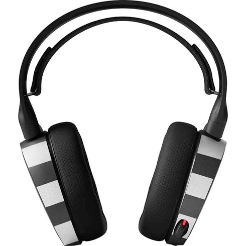 Black And White Striped Heart SteelSeries Arctis 3 Skin